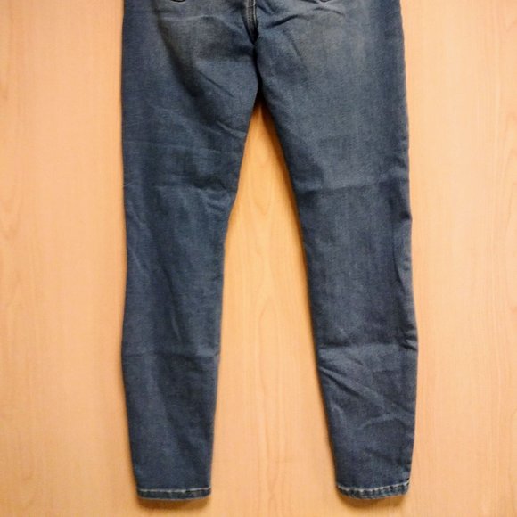 CELEBRITY PINK Distressed Jeans (5)*BONUS GIFT* - Picture 4 of 9